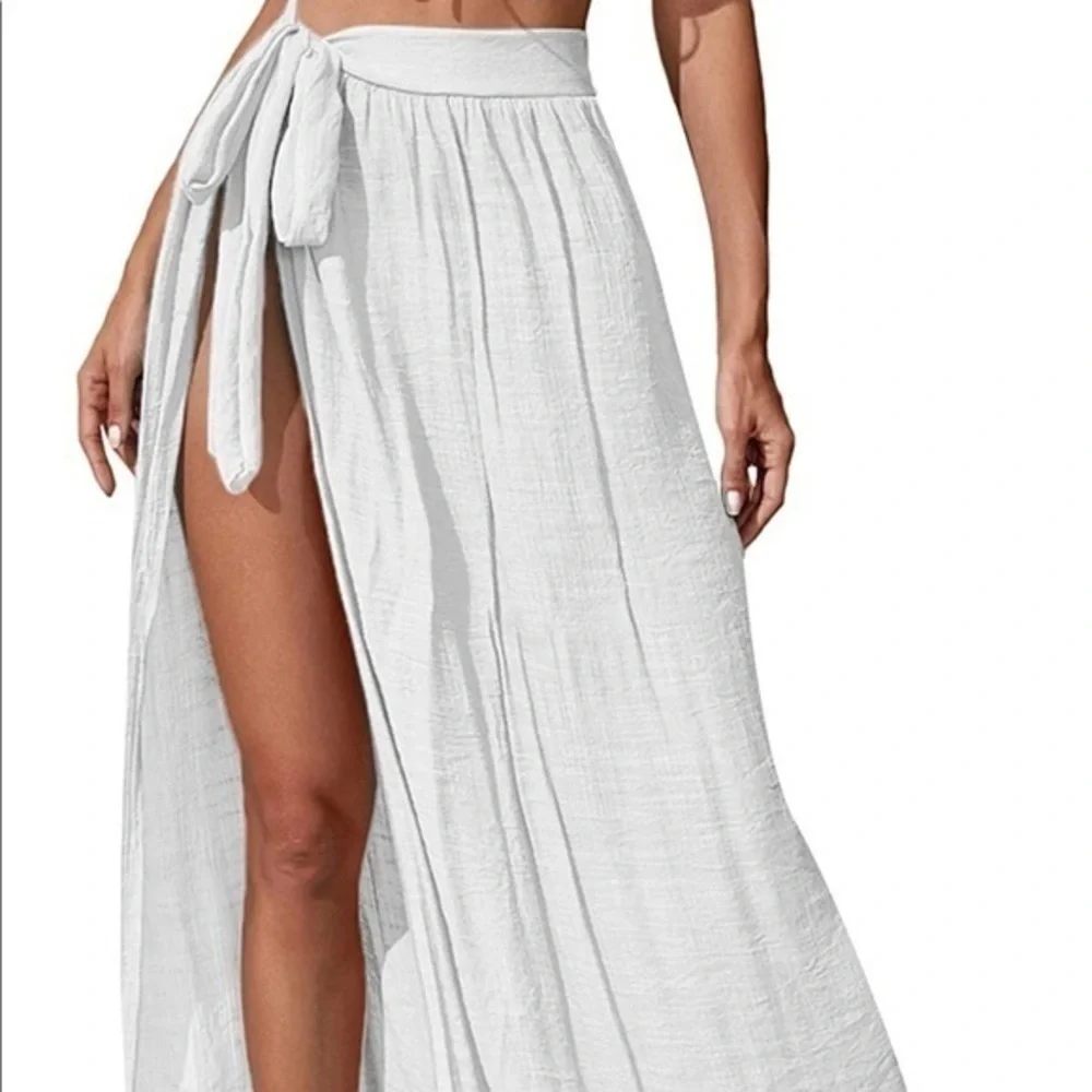 White Beach Swimsuit Cover Size M